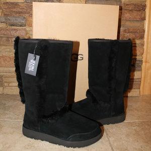 UGG WOMEN'S TALL SUNDANCE BLACK SUEDE SHEARLING LINED WATERPROOF‎ BOOTS NIB